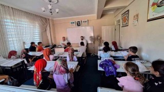 Müftü Güvenirden yaz Kuran kurslarına moral ziyareti
