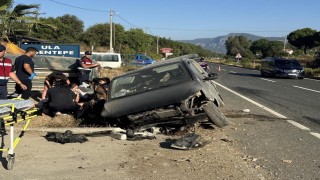 Muğlada araç yoldan çıktı: 1i çocuk 7 yaralı