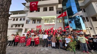 Muğlada genç Yıldızlardan Gazzeye destek ve şehitlere vefa yürüyüşü