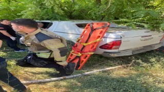 Muşta kamyonet şarampole devrildi: 2 yaralı