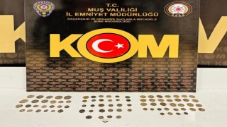 Muşta tarihi eser operasyonu: 86 parça tarihi obje ele geçirildi