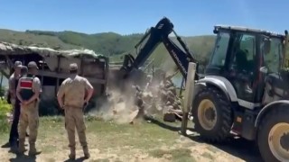 Nemrut Kalderasındaki kaçak yapılar yıkıldı