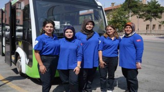 Niğde'de ücretsiz elektrikli otobüsler kadın şoförlere emanet