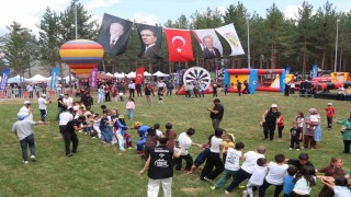 Olur Akdağ Festivali büyük coşkuyla başladı, çocuklar doyasıya eğlendi