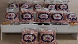 Önce taksi, sonra eve baskın: 280 bin uyuşturucu hap ele geçirildi