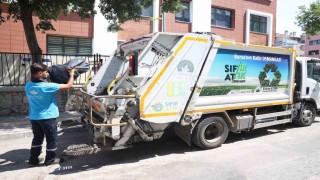 Osmangazide çöp evden 2,5 ton geri dönüşüm atığı çıkarıldı