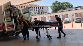 Otomobil ile geri dönüşüm aracının karıştığı kazada 1 kişi yaralandı