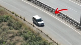 Otoyolda geri geri giden sürücü dron kamerasına yakalandı