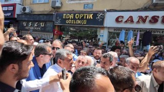 Özgür Özelin Niğde programında vatandaşlar ezilme tehlikesi geçirdi