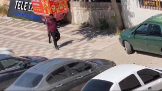 Pompalı tüfekle havaya ateş açan şahıs paniğe neden oldu