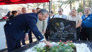 Prof. Dr. Lale Karabıyıkı anma programına CHP Grup Başkanı Özgür Özel de katıldı