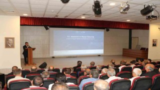 PTT hizmetleri Oltuda tanıtıldı: Muhtar ve esnaflara bilgilendirme toplantısı düzenlendi