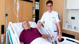 Riskli görülen hasta tek seansta yapılan iki ameliyatla sağlığına kavuştu