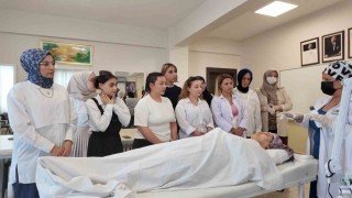 Şahinbeyde güzellik kurslarına yoğun ilgi