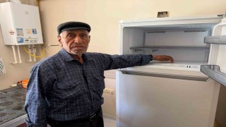 Sahte polisler yaşlı adamın önce elini öptüler sonra buzluktaki 351 bin TLlik altınları götürdü