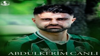 Sakaryaspor, 3 futbolcuyu renklerine bağladı
