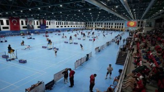 Samsun'da badminton heyecanı: 36 kulüp aynı sahnede