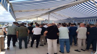 Samsunda evinde ölü halde bulunan genç kız toprağa verildi