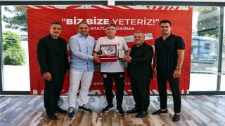 Samsunspor, Cédric Cattenoy ile vedalaştı