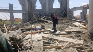 Şanlıurfada cami inşaatındaki çökmede 3 işçi yaralandı