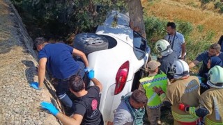 Şarampole devrilen otomobilin sürücüsü günlerdir süren hayat mücadelesini kaybetti