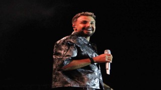 Sefo Çorumda hayranlarına unutulmaz bir gece yaşattı