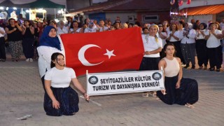 Seyitgazideki Şalvar Gecesinde renkli görüntüler