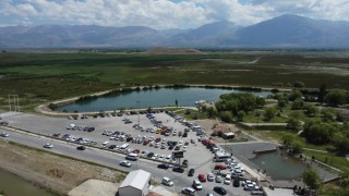 Sıcak havada Erzincanlıların kaçış noktası Ekşisu oldu
