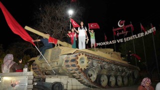 Sındırgıda 15 Temmuzda kortej yürüyüşü düzenlendi