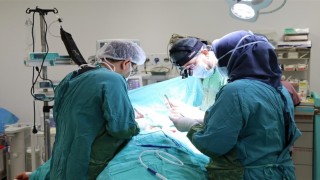 Sivasta lokal anastezi ile şahdamarı operasyonu
