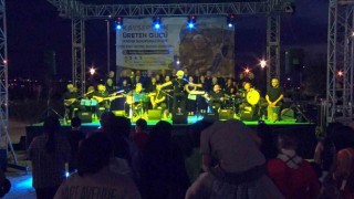 Talas Maharetli Eller Kooperatifinden müzik dolu akşam