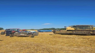 Tarla yangınlarına karşı biçerdöver operatörleri bilgilendirildi