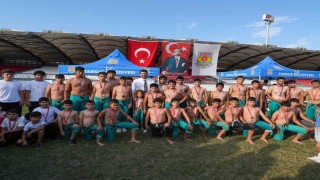 Tarsus Gelecek Spor Kulübünde yaz kursları başladı