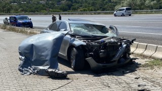 Tatvanda zincirleme trafik kazasında 5 kişi yaralandı