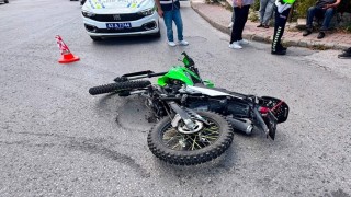 Tavşanlı'da otomobil ile motosiklet çarpıştı: 1 yaralı
