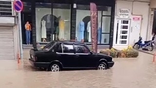 Tavşanlıda sağanak hayatı olumsuz etkiledi