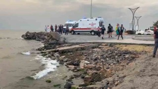 Tekirdağda denizde bir kişinin kaybolduğu ihbarı ekipleri seferber etti