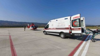 Tokatta kafa travması geçiren çocuk, helikopter ambulansla Ankaraya sevk edildi
