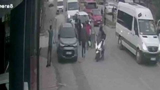 Trafik kazası sonrası çıkan kavgaya tazyikli su müdahalesi
