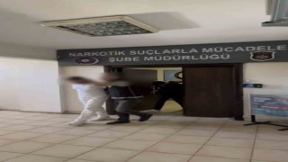 Tuncelide 908 gram esrar ele geçirildi