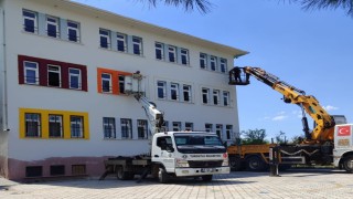 Turgutlu'da okullar ve parklar yeni döneme hazırlanıyor