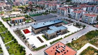 Türkiyenin en büyüğü, Karatay Engelli Aktif Yaşam Merkezi açıldı