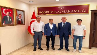 Uçaktan Bodrum Kaymakamı Sırmalı ve İlçe Milli Eğitim Müdürüne ziyaret
