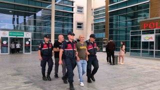Ünlü yönetmen Ezel Akay ve kardeşi adliyeye sevk edildi