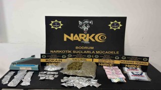 Uyuşturucu tacirlerine ağır darbe: 900 gram skunk, kokain ve pres makinesi ele geçirildi