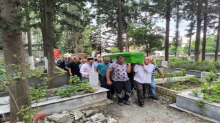 Üzerine benzin dökerek kendini yakan zihinsel engelli şahıs, 9 gün sonra yaşam mücadelesini kaybetti
