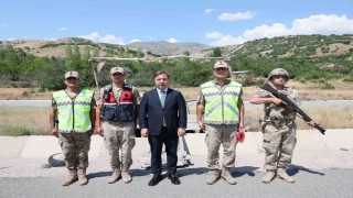 Vali Aydoğdudan jandarma personeline asayiş noktasında ziyaret