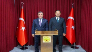 Vali Eldivandan Kaymakam Yıldırıma hayırlı olsun ziyareti
