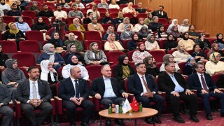 Vali Özkan: Gelecek gençlerle şekillenecek