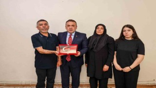 Vali Sözer, şehit Abdurrahman Hilalin ailesini ziyaret etti